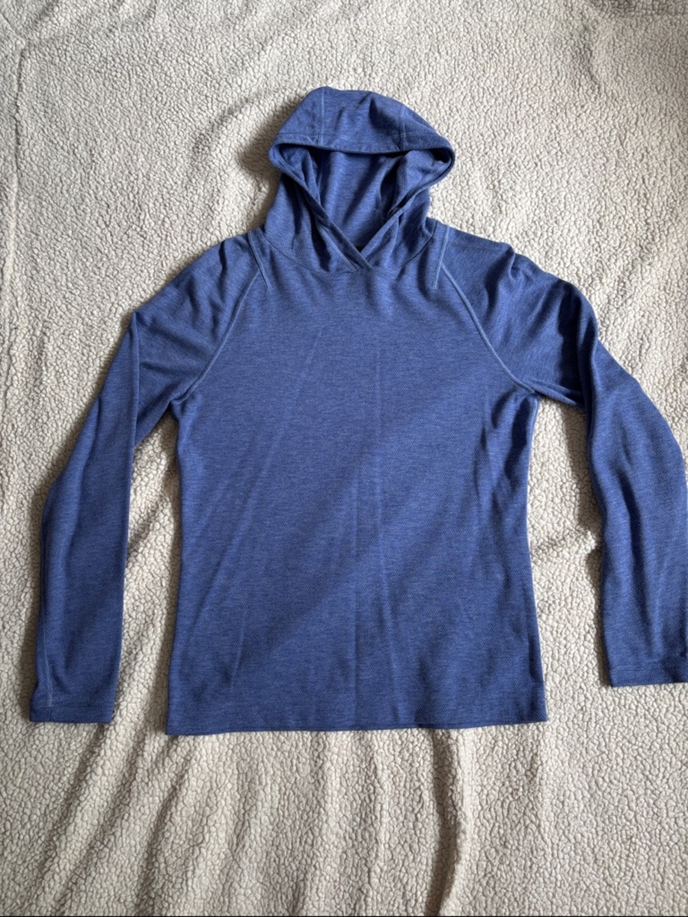 lululemon athletica Men’s Heathered Blue Lightweight Hooded Long-Sleeve